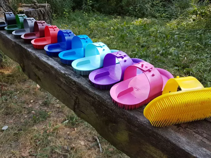 Piikkisuka V-plast - Harjat ja kaviokoukut - glo710000 - 1