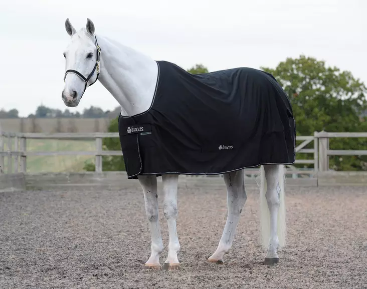 Bucas Shamrock Power stalltäcke - Lätta stalltäcken - bu60415 - 1